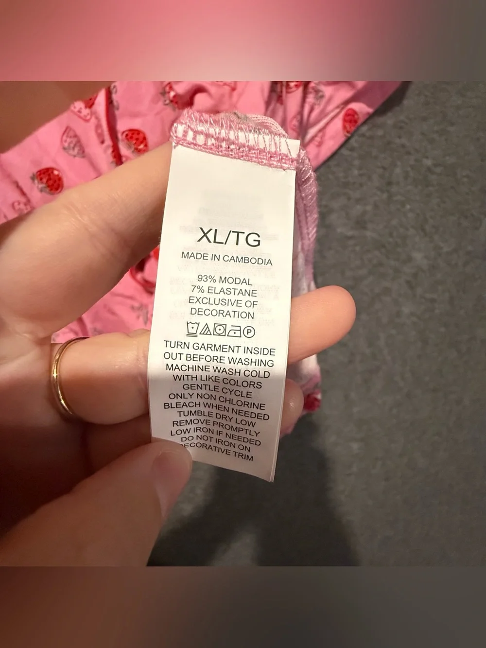 Kate Spade 2 piece Pajama Set Womens XL Pink Strawberries Shirt Shorts Boxers
